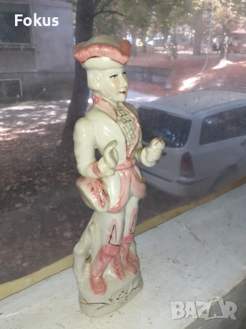 Стара порцеланова статуетка порцелан, снимка 5 - Антикварни и старинни предмети - 53457148