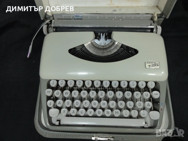 СТАРА РЕТРО ПОРТАТИВНА ПИШЕЩА МАШИНА ADLER TIPPA, снимка 4 - Антикварни и старинни предмети - 53784341