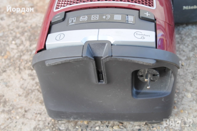 Прахосмукачка ''Miele Complete c3'' 890 W, снимка 9 - Прахосмукачки - 51825019