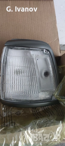 Чисто Нови Мигачи Бели Жълти Toyota Hilux VW TARO, снимка 2 - Части - 53441266