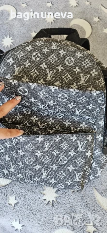 Нова  сива раница на LV, снимка 4 - Раници - 50589409