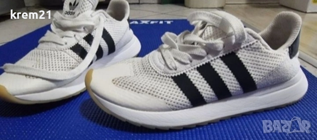 Adidas Originals дамски маратонки 38, снимка 2 - Маратонки - 52179967