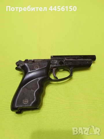 Продавам пистолет за части или реставрация , снимка 2 - Други ценни предмети - 52900033