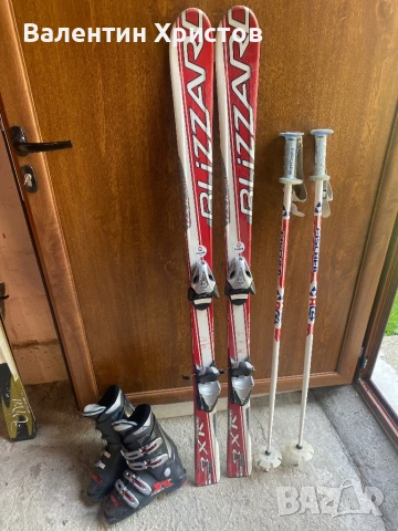 Детски ски комплект:ски,щеки и обувки