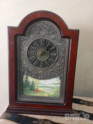 Винтидж настолен часовник