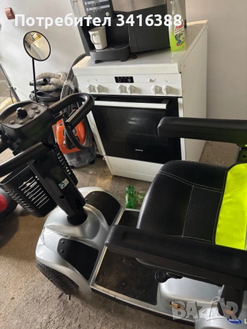 Електрическа количка, снимка 3 - Инвалидни колички - 53078377