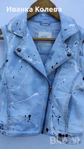 Ръчно рисувано дънково елече с Аксел Роуз, снимка 5 - Якета - 50898248