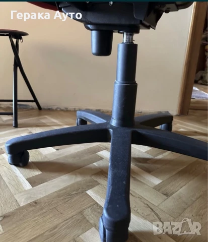 Офис стол:Dormeas smart, червен, снимка 3 - Столове - 51261188