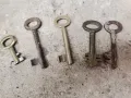 Стари бронзови ключове, снимка 2