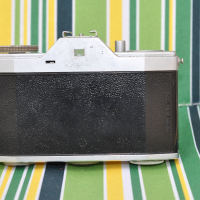 Фотоапарат Pentona с обектив Meyer-Optik Trioplan 3.5/45mm, снимка 2 - Фотоапарати - 45045820