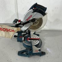 Циркуляр пендула - Bosch 1400 W, снимка 1 - Циркуляри - 45820045
