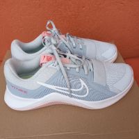 Дамски маратонки Nike , снимка 5 - Маратонки - 45639937