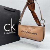 Дамска чанта Calvin Klein, снимка 7 - Чанти - 45136837