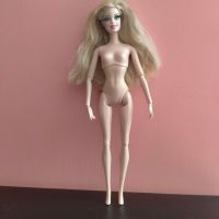 Колекционерска кукла Barbie Барби Mattel 002 4HF2, снимка 2 - Колекции - 45159377