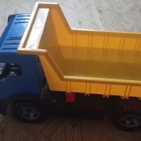 Детски самосвал , снимка 1 - Коли, камиони, мотори, писти - 45862370