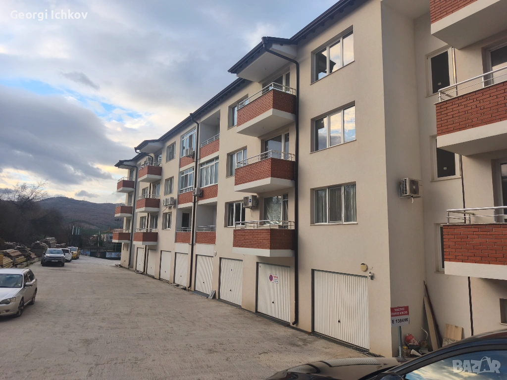 Апартамент жк.Струмско 55кв., снимка 1