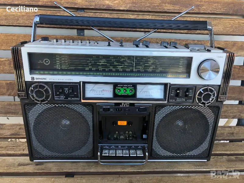 Радиокасетофон -JVC RC 838 W-видео в обявата!, снимка 1