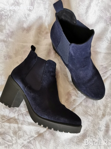 Дамски боти от велур, снимка 1