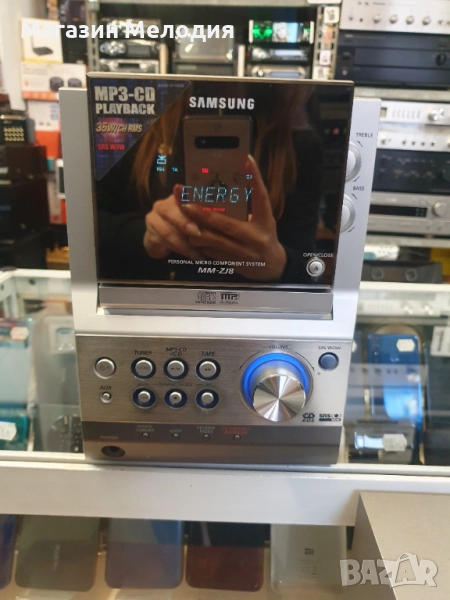 Аудиосистема Samsung MM-ZJ8 Silver има дистанционно. С ради, дуск, касета и aux. В отлично техническ, снимка 1