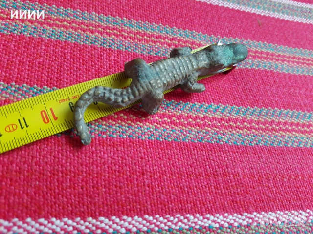 Бронзова пластика статуетка Кроко, снимка 3 - Антикварни и старинни предмети - 53889913