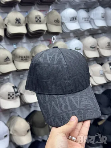 шапка с козирка christian dior  valentino garavani emporio armani celine fendi gucci, снимка 6 - Шапки - 50422542