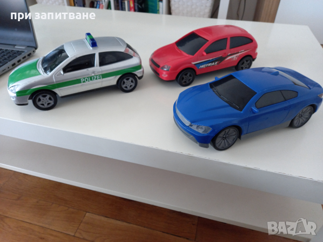 Големи пластмасови коли играчки, 1:16, 28 см., здрави, Ford Focus на Dickie, снимка 3 - Коли, камиони, мотори, писти - 45020464