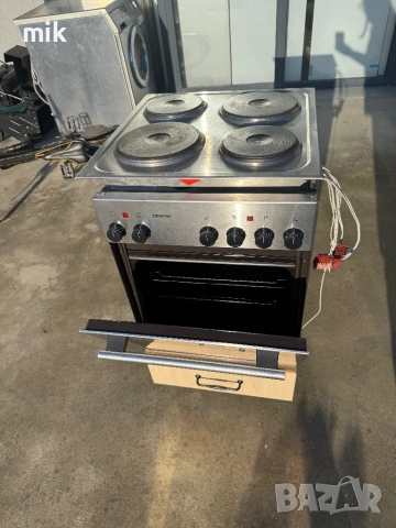 Печка с котлони Сименс 45 см широка, снимка 3 - Печки, фурни - 53523808