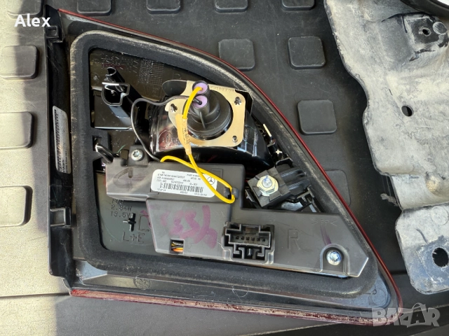 Оригинален стоп Мерцедес 166 Mercedes ML 166: ляв, десен, снимка 2 - Части - 52694332