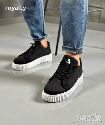 Нови Черни Мъжки Маратонки 40-44 Номер с Кутия , снимка 3 - Маратонки - 53232279