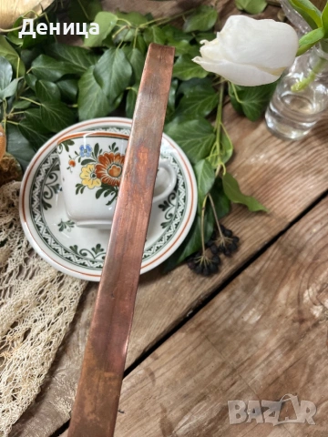 Голям бакърен съд  Според мен за наливане на вода( черпак) Масивен с дълга и извита дръжка , снимка 6 - Други - 53436486