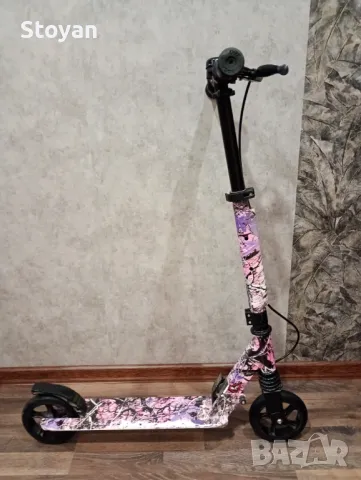 Тротинетка, снимка 2 - Скейтборд, ховърборд, уейвборд - 50210975