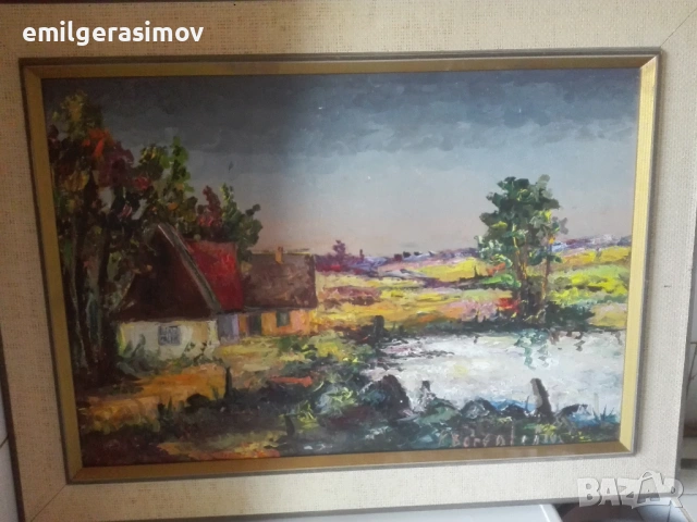 Две маслени картини и красив гоблен.