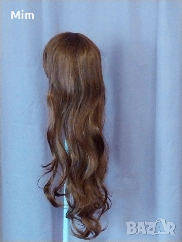 80 см Светло кафяво / Мока / дълга леко къдрева перука , снимка 5 - Аксесоари за коса - 52717536