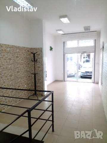 от Собственик Обзаведен Магазин  /две нива + склад / 