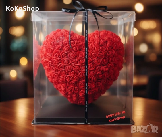 Червено сърце от рози в луксозна кутия с панделка– романтичен подарък