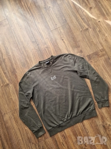 Страхотнен мъжки суитчър ARMANI размер M / L, снимка 2 - Суичъри - 52487818