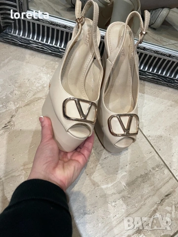Valentino сандали , снимка 3 - Сандали - 53820683