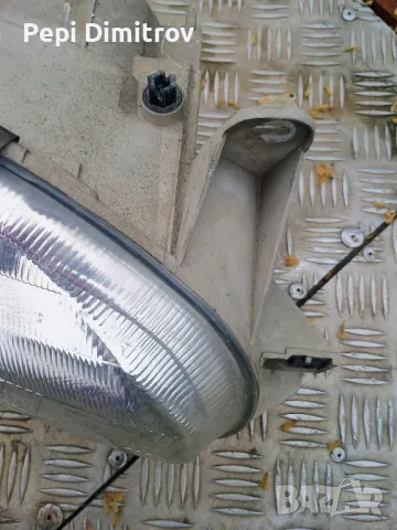 Десен фар за Ford Escort VII Estate (01.1995 - 02.1999), снимка 3 - Части - 50418937