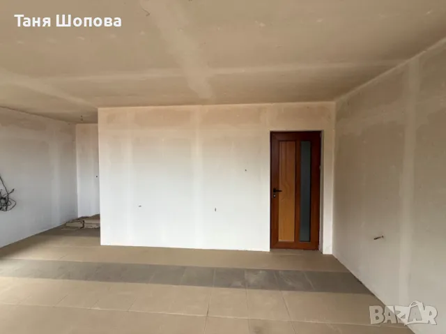 Триетажна къща за продажба в село Коларово, община Петрич , снимка 3 - Къщи - 49891845