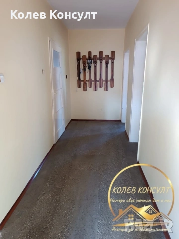 Къща град Симеоновград, снимка 7 - Етаж от къща - 54266346