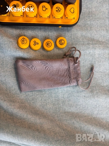 Продавам клавиатура Logitech pop keys жълто черна, снимка 6 - Клавиатури и мишки - 53536783