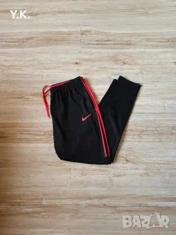 Оригинално мъжко долнище Nike Dri-Fit, снимка 1 - Спортни дрехи, екипи - 48110692