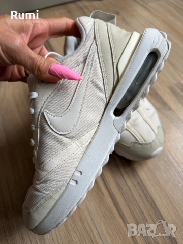 Оригинални дамски маратонки Nike Air Max Dawn! 39 н, снимка 6 - Маратонки - 52344509