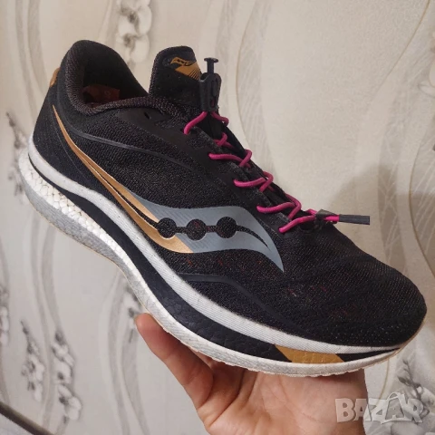 Saucony Endorphin Speed 'Black Gold' номер 46 ,5 маратонки за бягане , снимка 6 - Маратонки - 50677053