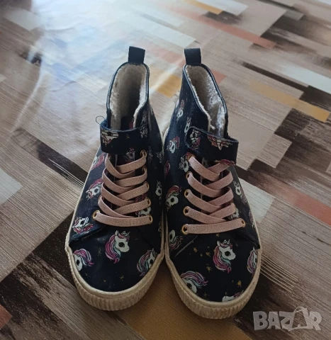 Детски спортни обувки, N 32