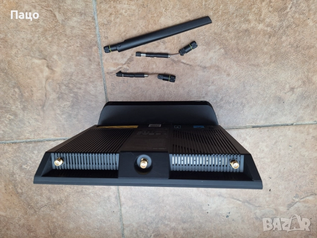 Безжичен рутер Asus DSL-AC68U, снимка 5 - Рутери - 52061408