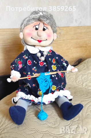 Кукла Баба Марта. Ръчна изработка.