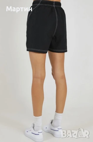 Дамски къси панталонки Nike Sportswear Swoosh Repel Woven - размер S, снимка 4 - Спортни екипи - 50489918