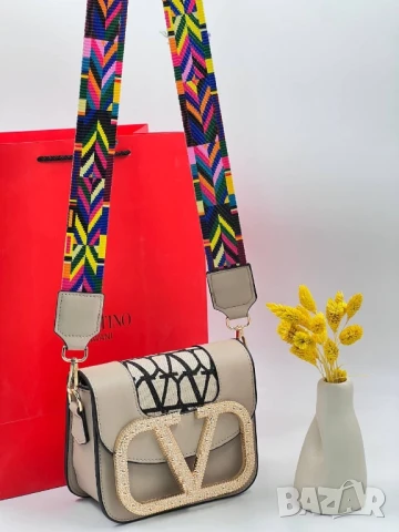 чанти valentino garavani , снимка 16 - Чанти - 51294091