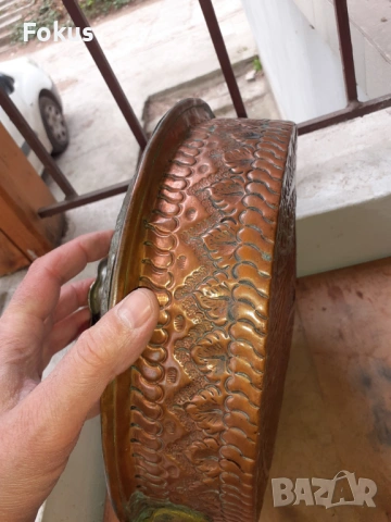 Невероятна стара медна тава тенджера с капак чеканка бакър, снимка 6 - Антикварни и старинни предмети - 54230426